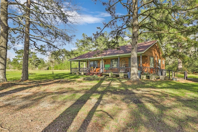 view of front of home featuring a porch and a front yard