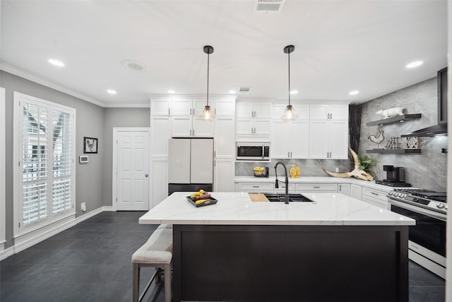 kitchen featuring visible vents, tasteful backsplash, fridge, stainless steel range with gas cooktop, and white microwave