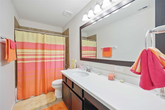 bathroom featuring toilet, visible vents, shower / bath combo with shower curtain, and vanity