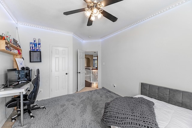 bedroom featuring carpet flooring and a ceiling fan