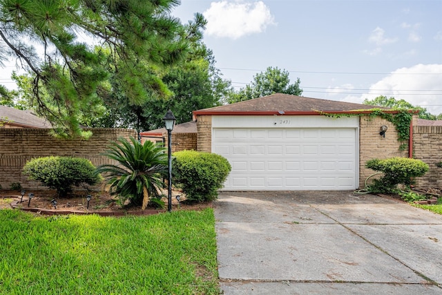 detached garage with fence