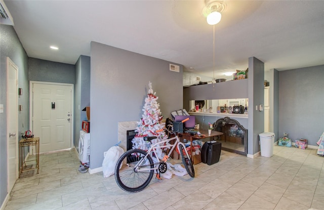 dining room featuring visible vents and baseboards