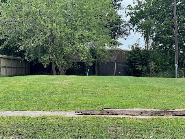 5407 Vae Dr, Baytown, TX 77521 - photo 1