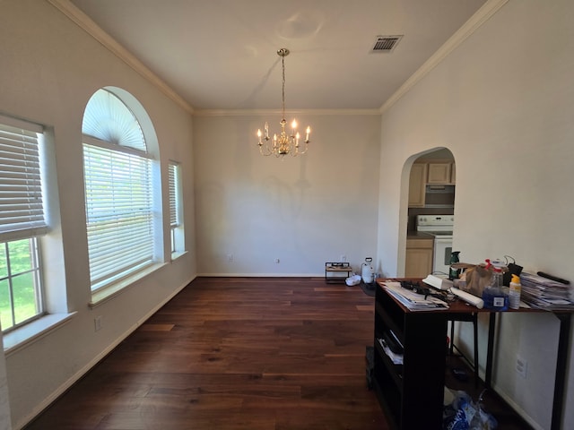 4731 Mohegan Ct, Baytown, TX 77521 - dining area featuring crown molding, a notable chandelier, dark wood-style flooring, and visible vents