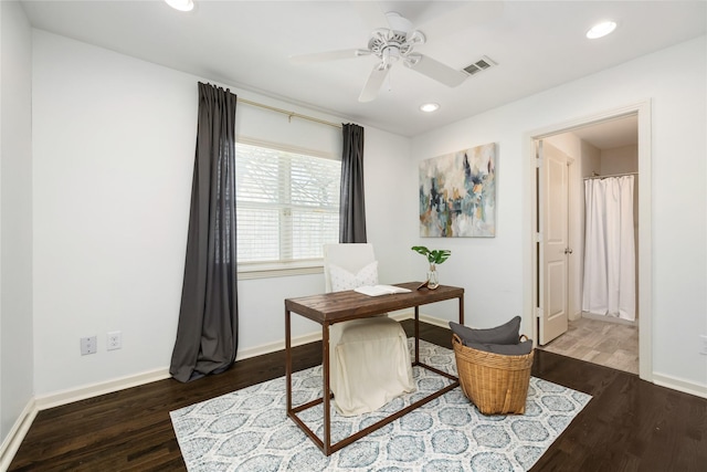 office area with visible vents, baseboards, recessed lighting, wood finished floors, and a ceiling fan