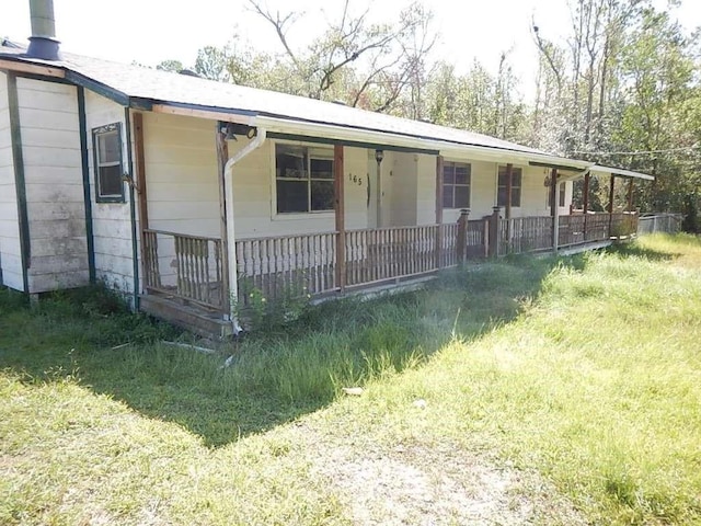 view of front facade featuring covered porch