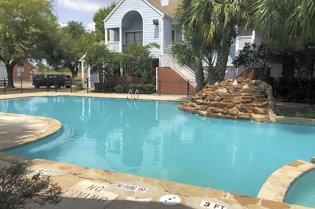 pool with fence