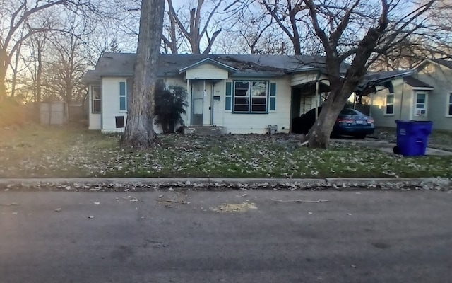 view of front of house with entry steps