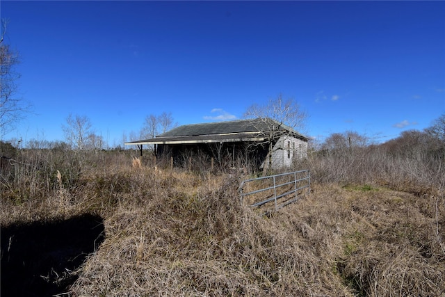 Listing photo 2 for 951 Canal Rd, Stowell TX 77661