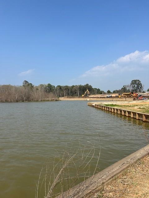 Listing photo 2 for 13280 Lake Conroe Bay Rd, Willis TX 77318