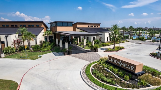 view of building exterior with a residential view