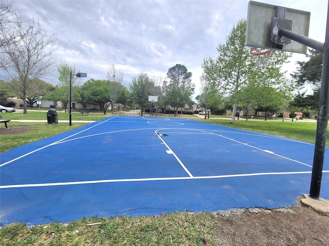 1011 Arrow Hill Rd, Houston, TX 77077 - view of basketball court with a yard and community basketball court