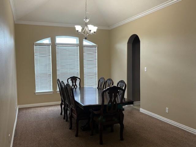 2730 Diamond Vista Ln, Rosharon, TX 77583 - dining area with arched walkways, carpet, a chandelier, crown molding, and baseboards