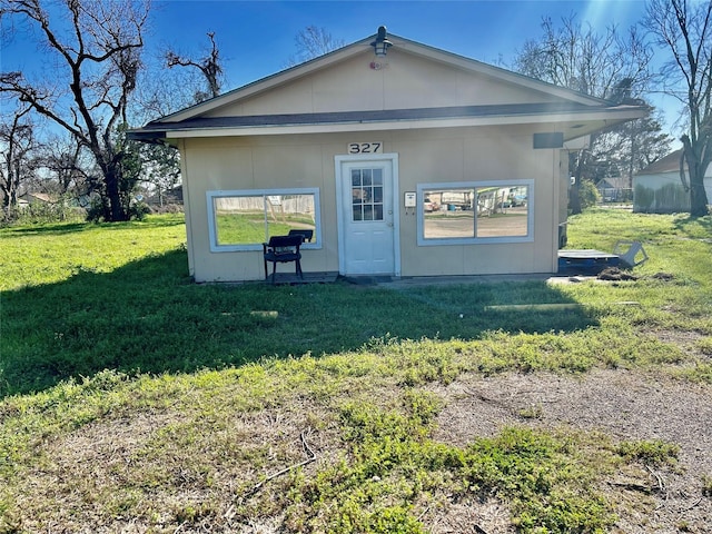 Listing photo 2 for 327 S Main St, Clute TX 77531