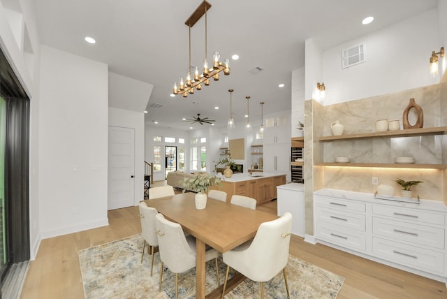 dining area featuring visible vents, recessed lighting, light wood-type flooring, and a ceiling fan