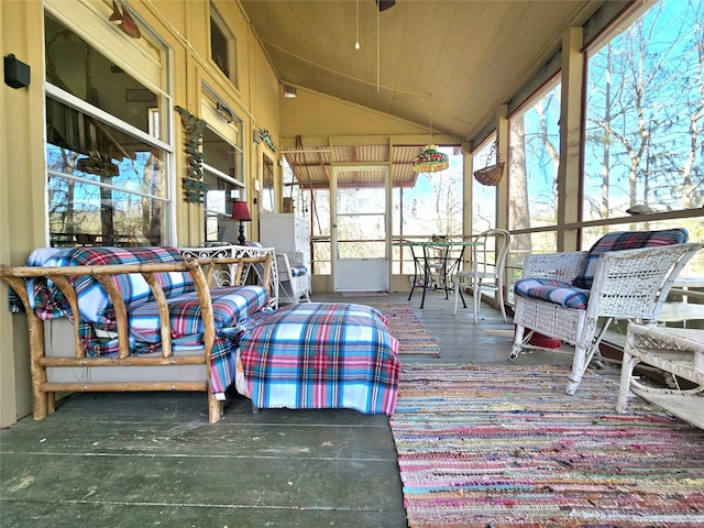 sunroom with vaulted ceiling