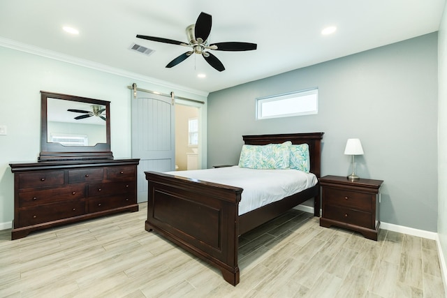 bedroom featuring visible vents, baseboards, ceiling fan, recessed lighting, and light wood-style floors