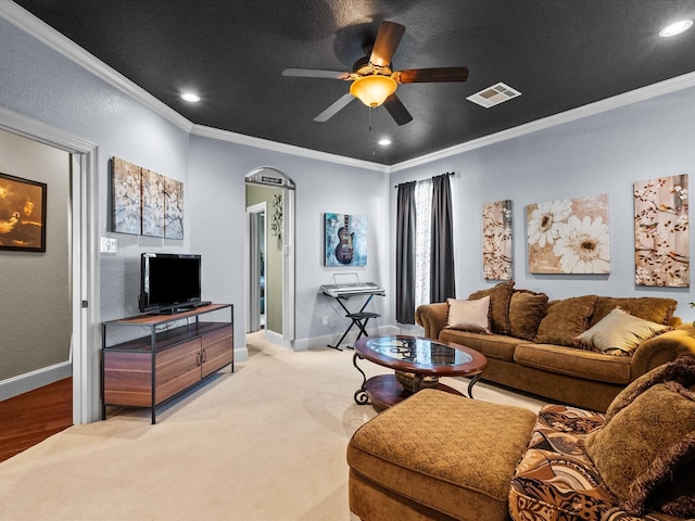 living room featuring visible vents, recessed lighting, a ceiling fan, and baseboards