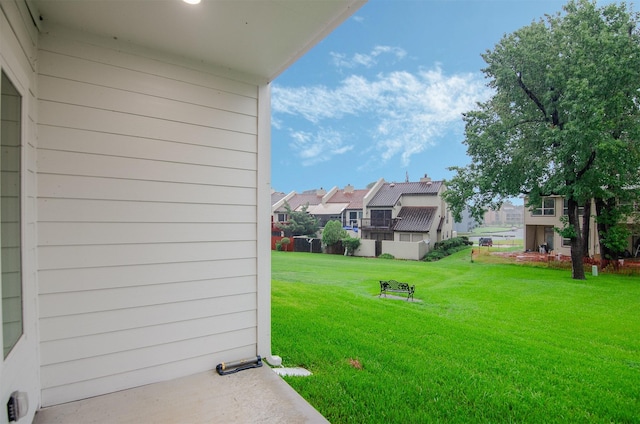 view of yard with a residential view