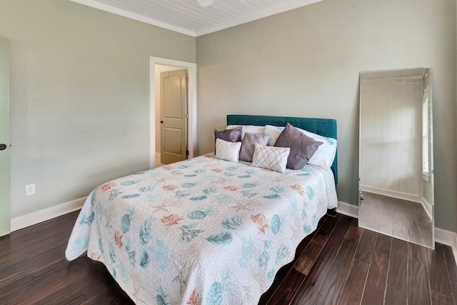 11 Enchanted Ln, Port Alto, TX 77979 - bedroom featuring wood finished floors and crown molding