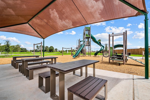 32039 Splendor Dr, Fulshear, TX 77441 - view of property's community