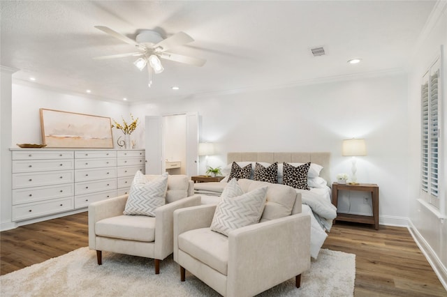 bedroom featuring visible vents, recessed lighting, baseboards, and wood finished floors