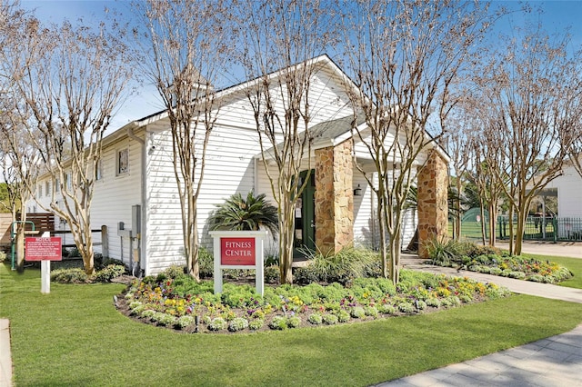 exterior space featuring a yard