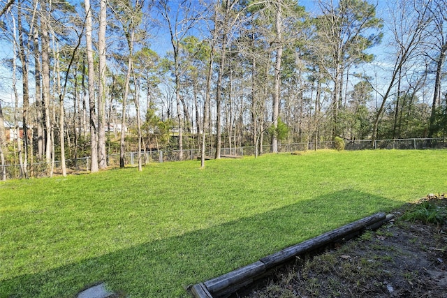 view of yard featuring fence