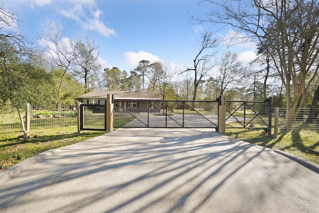 exterior space featuring fence