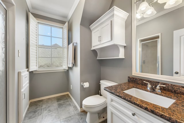 full bathroom with a stall shower, toilet, baseboards, and ornamental molding