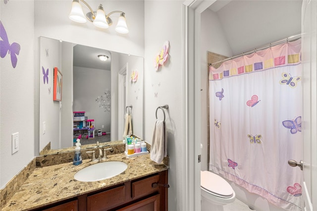 bathroom featuring toilet, shower / tub combo with curtain, vanity, and vaulted ceiling