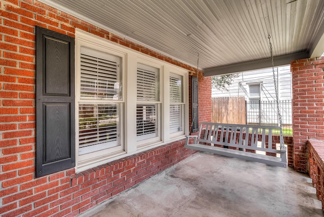 view of patio / terrace with covered porch