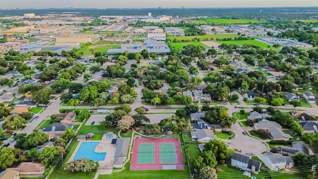 birds eye view of property featuring a residential view