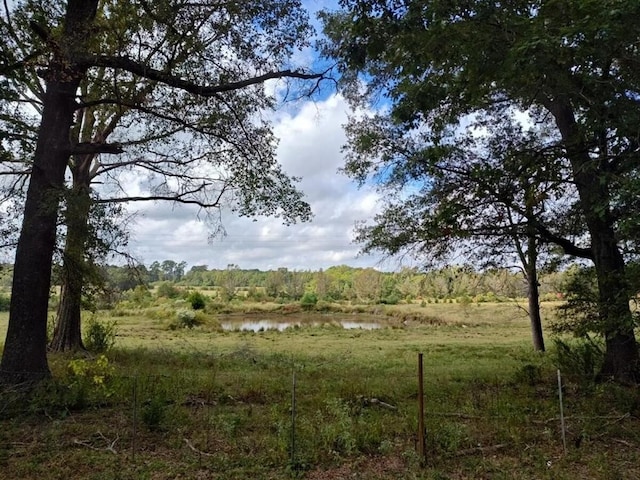 Listing photo 2 for 655 Hickey Rd, Hallsville TX 75650