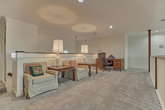 living area with visible vents, ornamental molding, recessed lighting, carpet floors, and baseboards