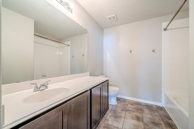 full bathroom featuring visible vents, baseboards, toilet, vanity, and a textured ceiling