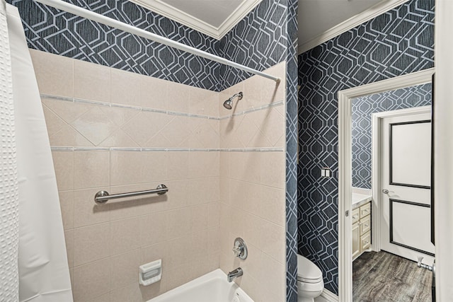 bathroom featuring wood finished floors, wallpapered walls, ornamental molding, shower / bath combination with curtain, and toilet