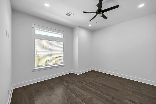 6716 Ave R, Houston, TX 77011 - empty room with dark wood finished floors, recessed lighting, baseboards, and a ceiling fan
