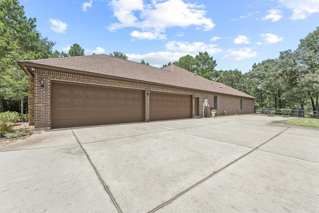 exterior space featuring driveway