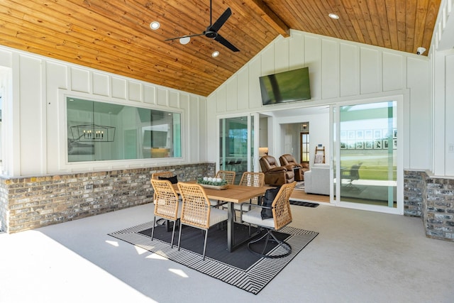 view of patio with ceiling fan and outdoor dining space