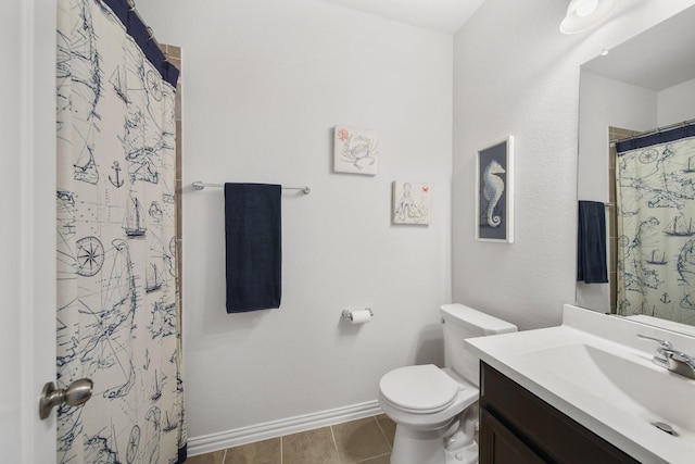 full bath with vanity, a shower with curtain, baseboards, tile patterned floors, and toilet