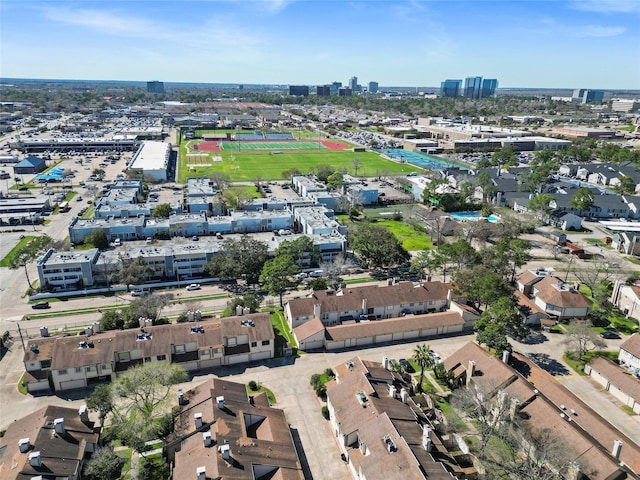 drone / aerial view with a view of city