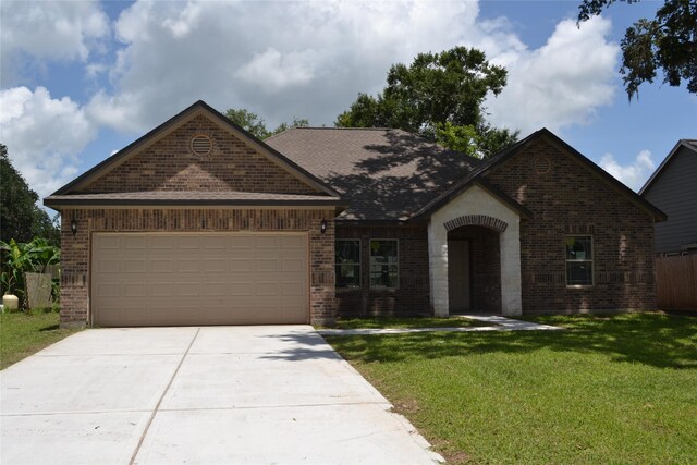264 S Amherst Dr, West Columbia, TX 77486