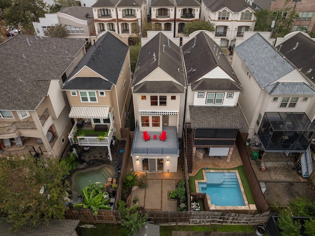 bird's eye view with a residential view