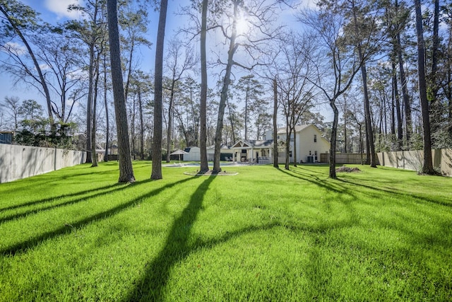 view of yard featuring fence