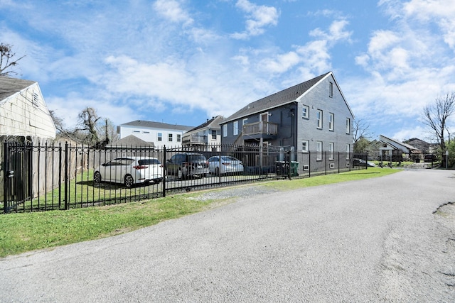 view of street featuring a residential view