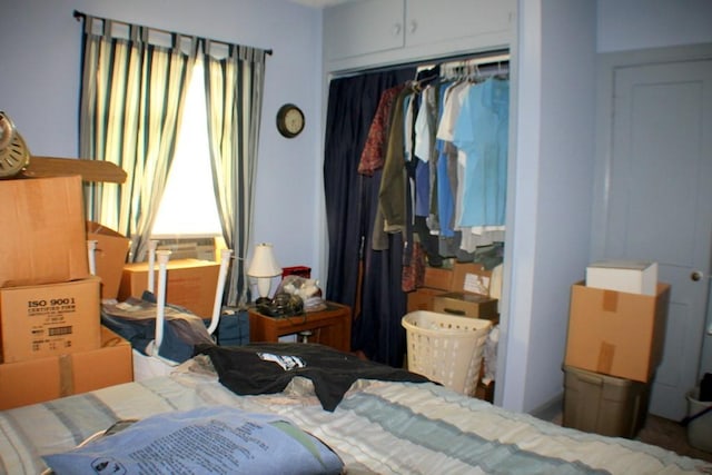 bedroom featuring a closet