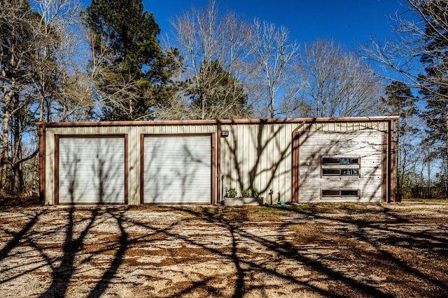 view of outbuilding featuring an outbuilding