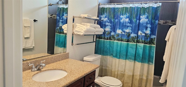 bathroom with a shower with curtain, toilet, and vanity