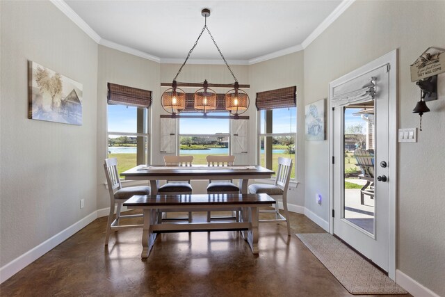 dining space featuring a healthy amount of sunlight, concrete floors, and baseboards